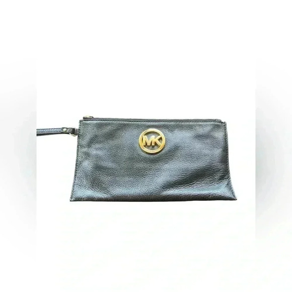 Michael Kors Large Wristlet - Picture 1 of 5